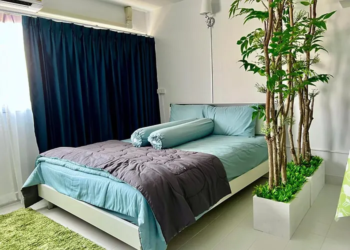 C9 Popula Condo By Prathomlerk